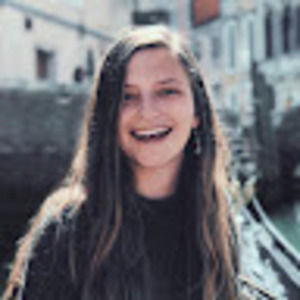 Meet your Posher, Abby